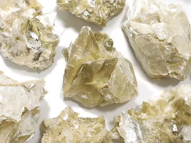 風水×天然石｜開運ストーンの意味・効果・選び方を解説