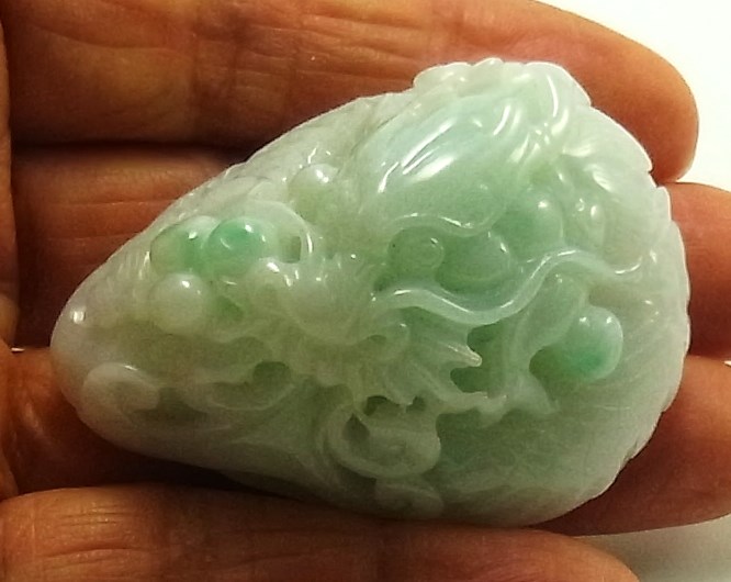 ミャンマー産天然翡翠彫刻 品＆ アクセサリー専門店 吉峰堂 kippodo