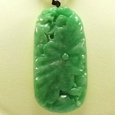 ミャンマー産天然翡翠彫刻 品＆ アクセサリー専門店 吉峰堂 kippodo