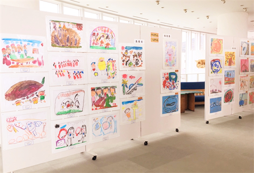 世界児童画展』を開催 | 浜田市世界こども美術館