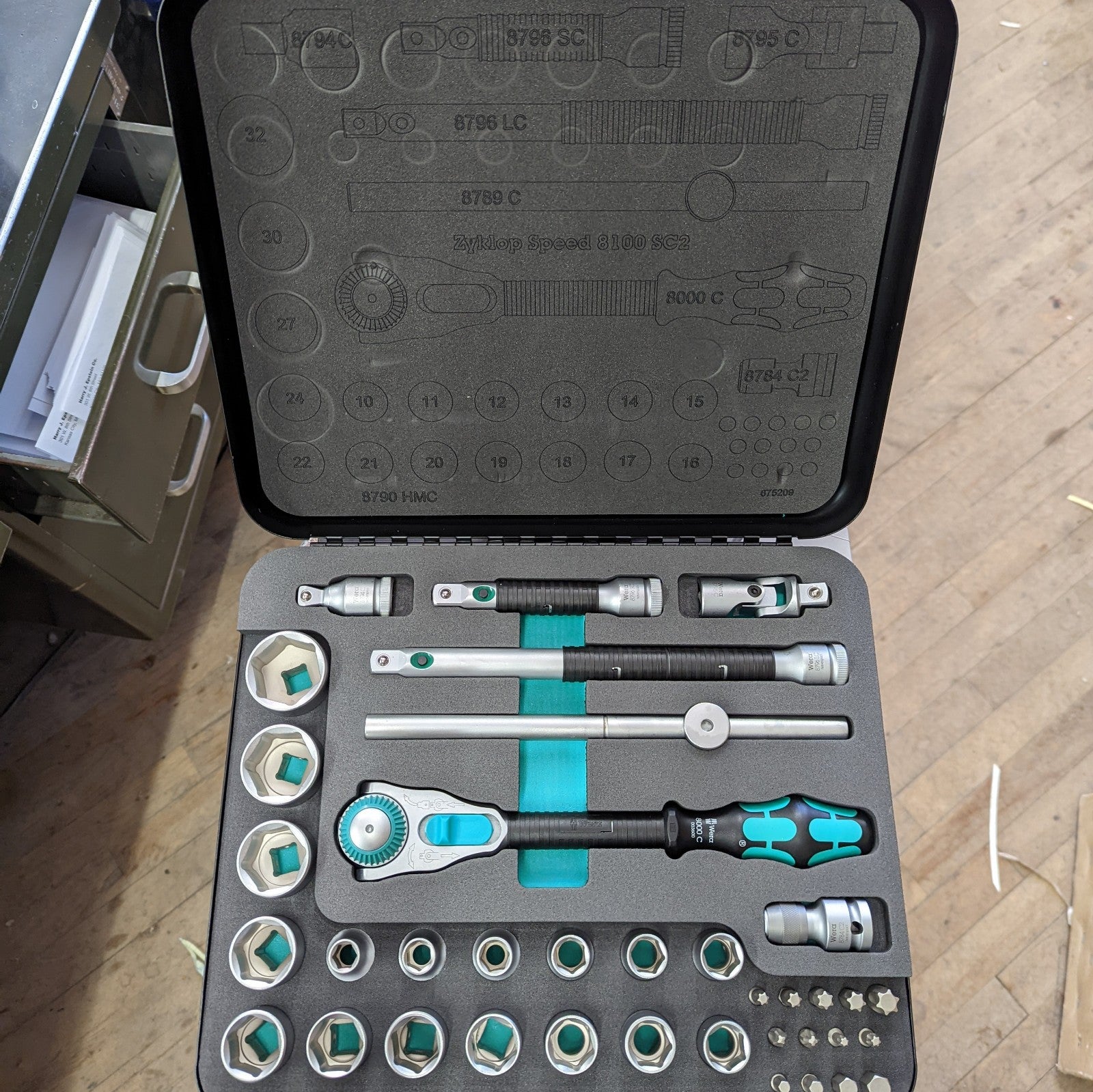 Wera 8100 Metric 37-Piece Zyklop Speed Ratchet Set, 1/2