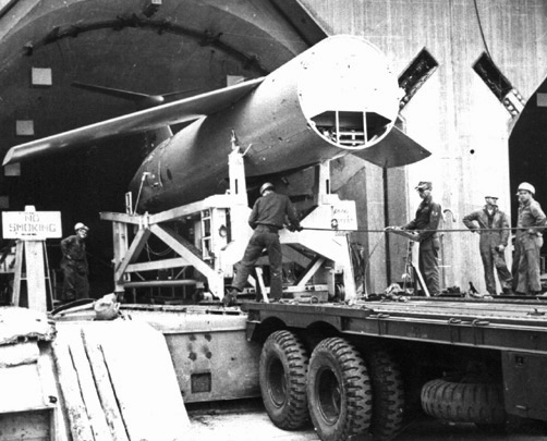 Internet Modeler Revell 1/32 Renwal Teracruzer and Mace Missile