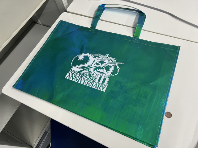 TGSでもらえる「あのでけえバッグ」こと、ショッパーをかき集めて