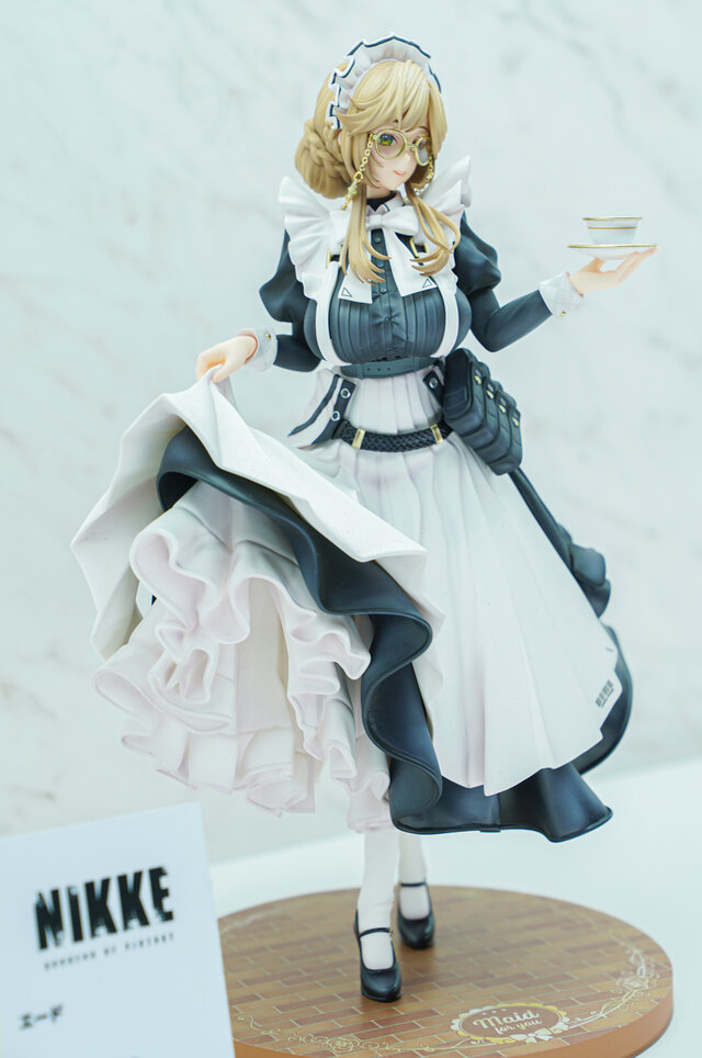 勝利の女神：NIKKE』が脅威の展示数！背中と美尻で魅せるセクシーな