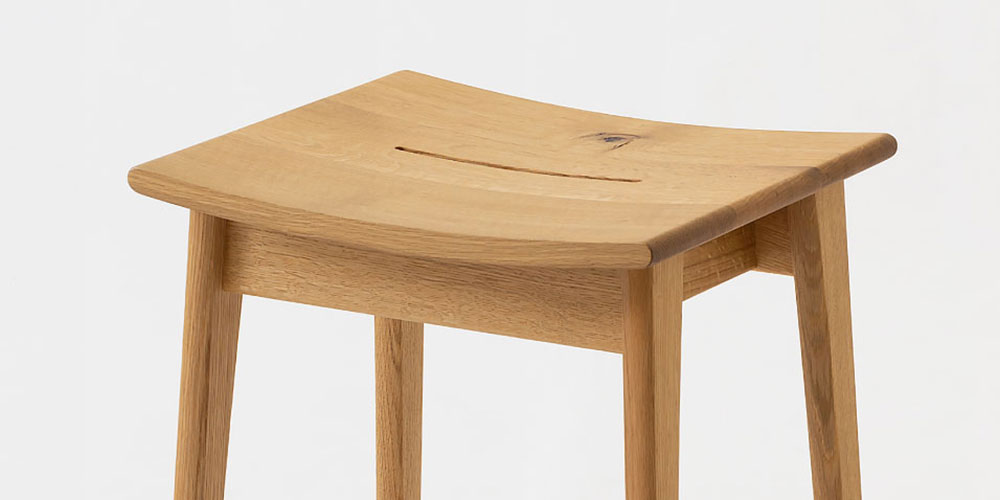 飛騨産業 スツール「森のことば SN610」ホワイトオーク材（節入り