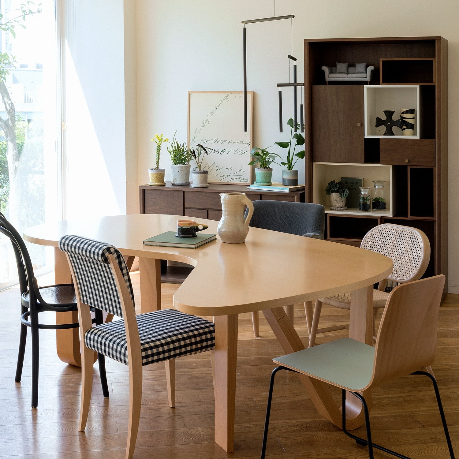 受注生産品】 CURVED PLYWOOD TABLE Dark brown｜ダイニングテーブル