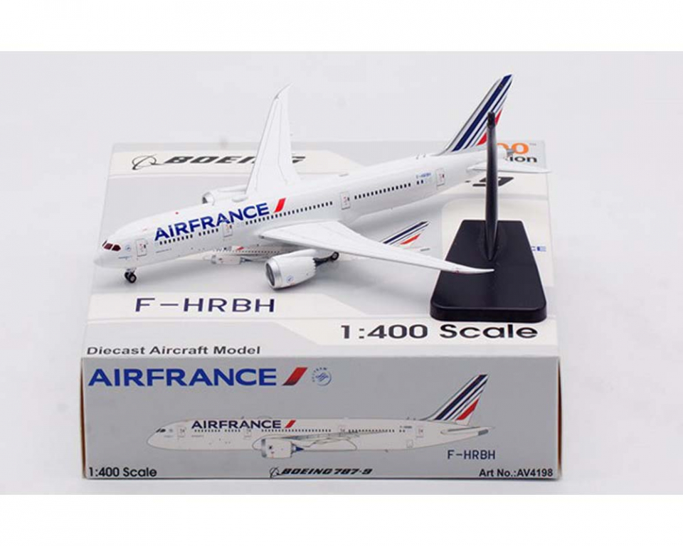 www.JetCollector.com: Air France B787-9 F-HRBH detachable gear, w