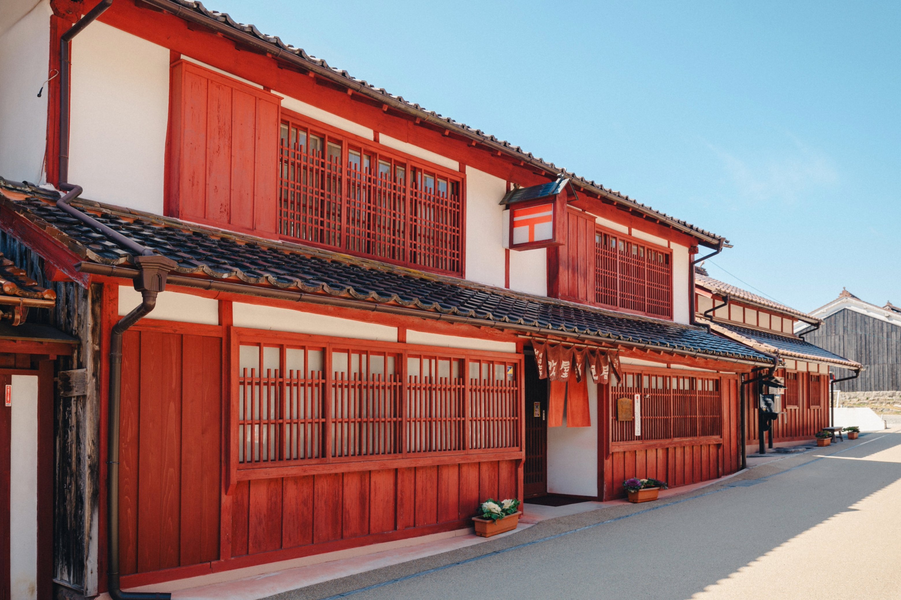 エモい郵便局図鑑 No.8 吹屋郵便局（岡山県）｜JP CAST（郵便局の魅力