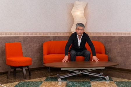 自分にベストな高さのテーブルを見つける！オーダー家具のように自分に