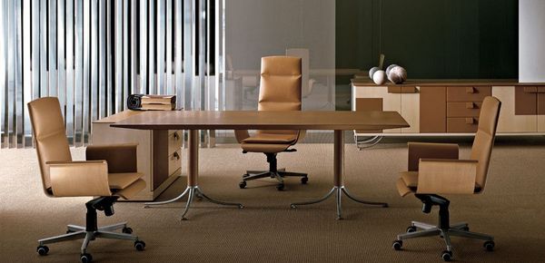 i4Mariani – イタリア製エグゼクティブデスクと会議テーブル
