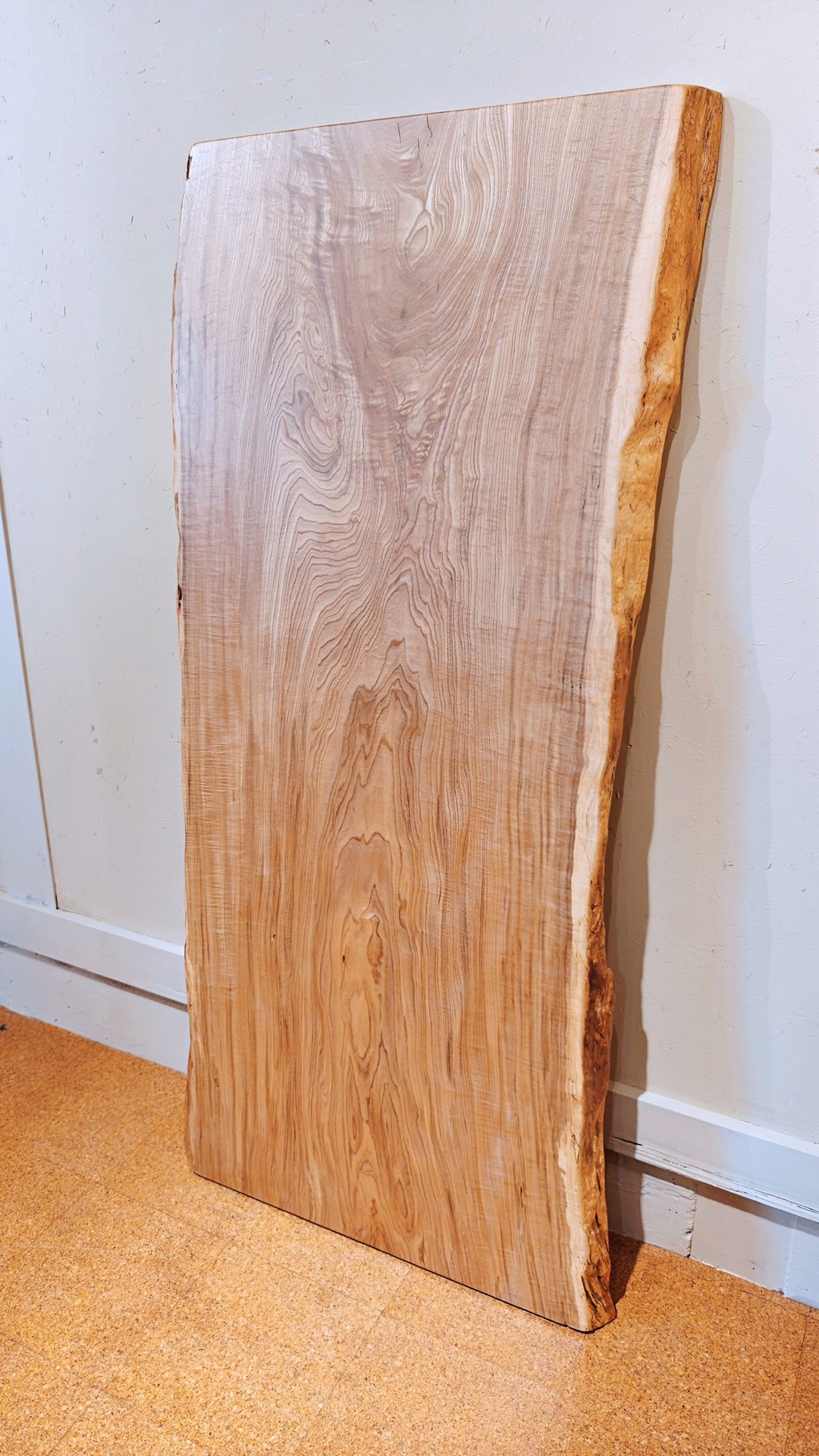 神奈川県 海老名店展示 栓（せん）材 一枚板 テーブル用天板 セール