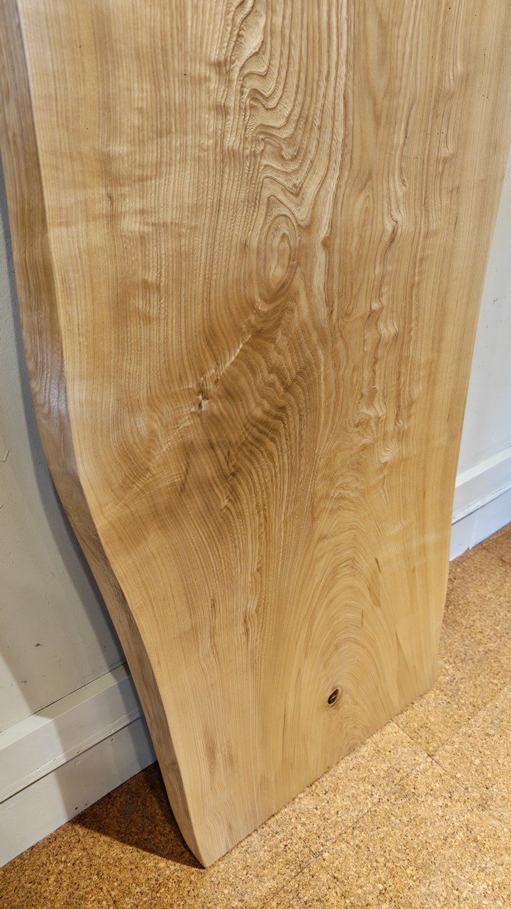 神奈川県 海老名店展示 栓（せん）材 一枚板 テーブル用天板 セール