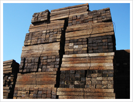 国産中古枕木｜枕木｜国産・豪州産枕木販売の「国鉄産業株式会社」