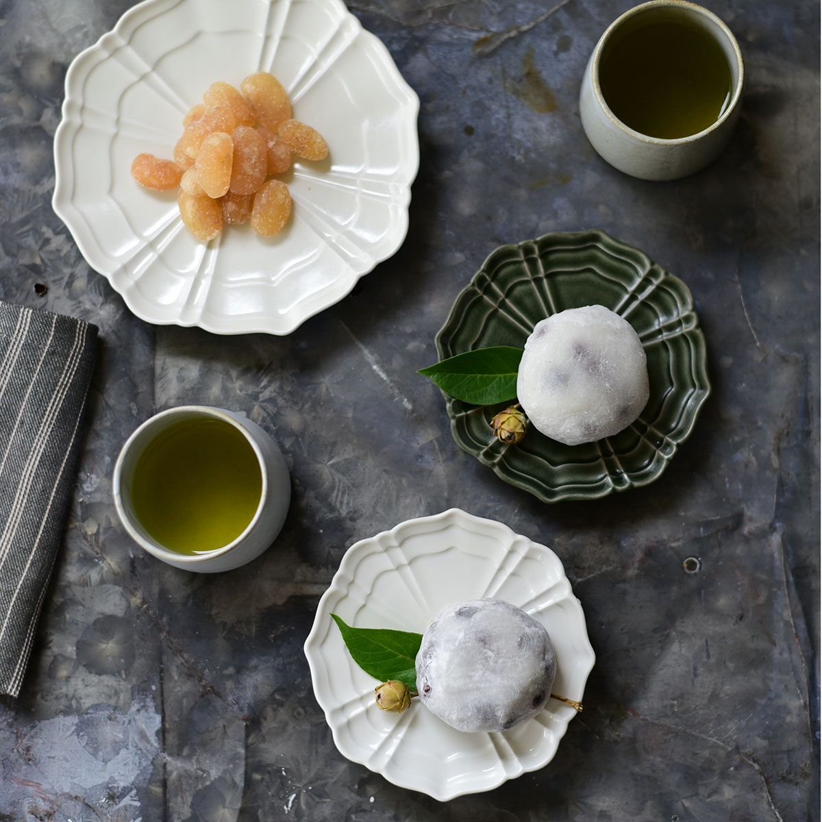 スタジオ エム :: 雪華 :: 雪華(せっか) 4寸高台皿 - マルミツウェブ