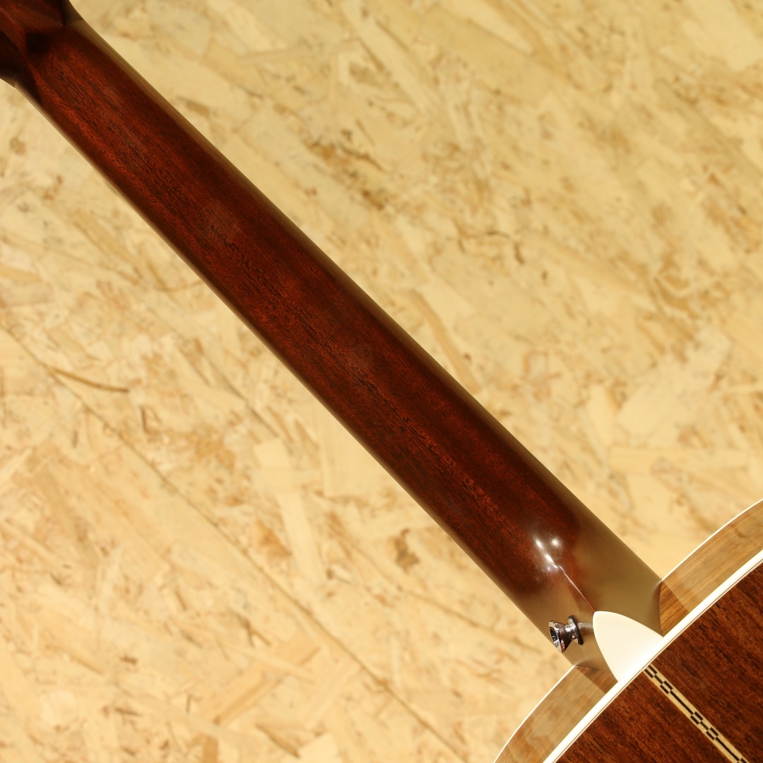 D-28 2013: アコースティックギター｜三木楽器公式通販サイト