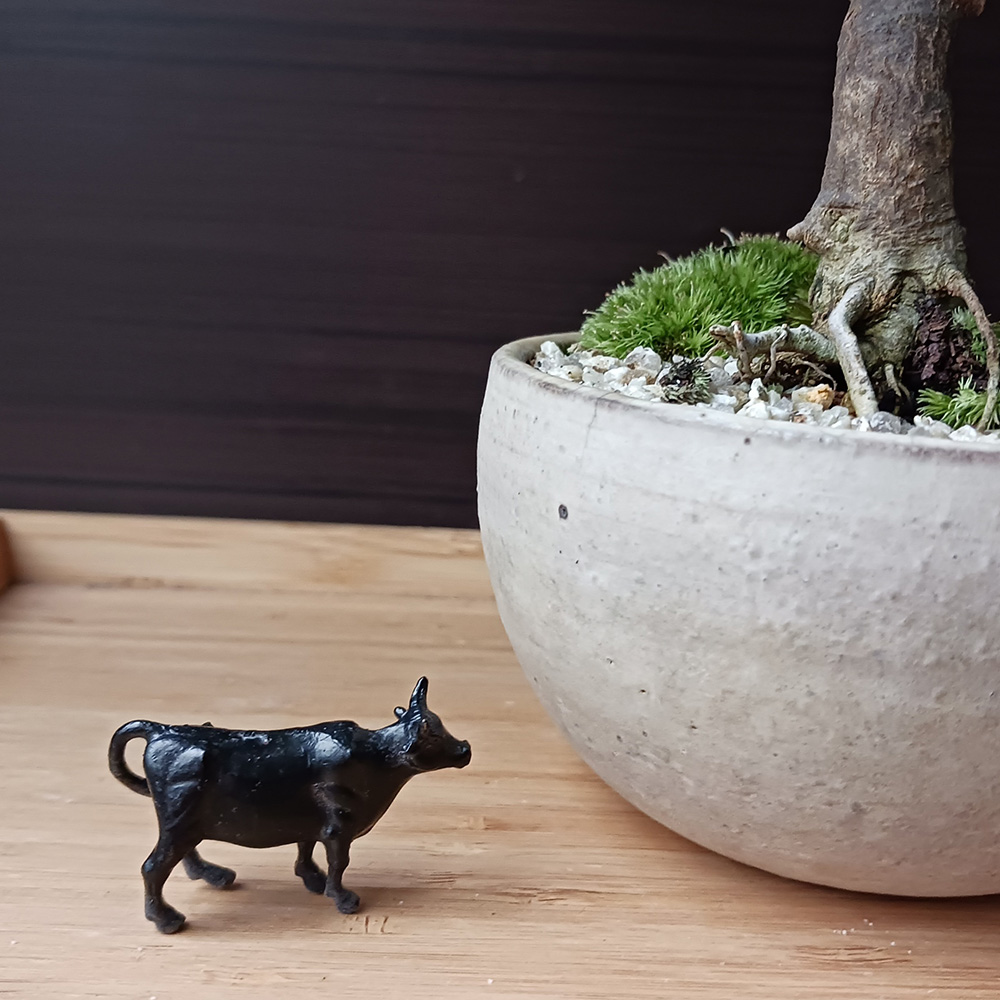 ミニチュア 添配 盆景 蝋型鋳物 銅製 牛（うし） オブジェ 枯山水