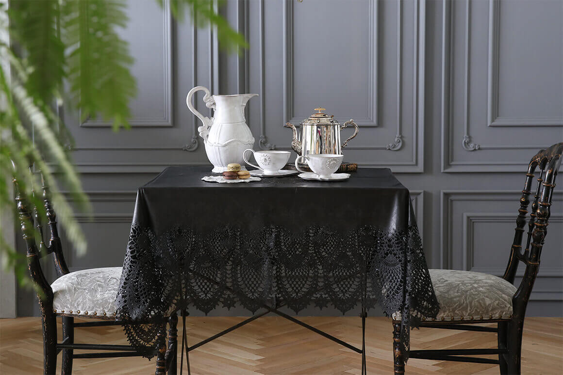 Fiorira un Giardinoビニールテーブルクロスブラック137x137cm