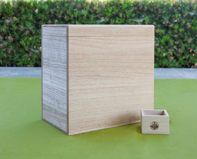 国産日本桐×伝統の技＝本物の桐箱 送料無料！ 桐箱、桐衣装箱、桐