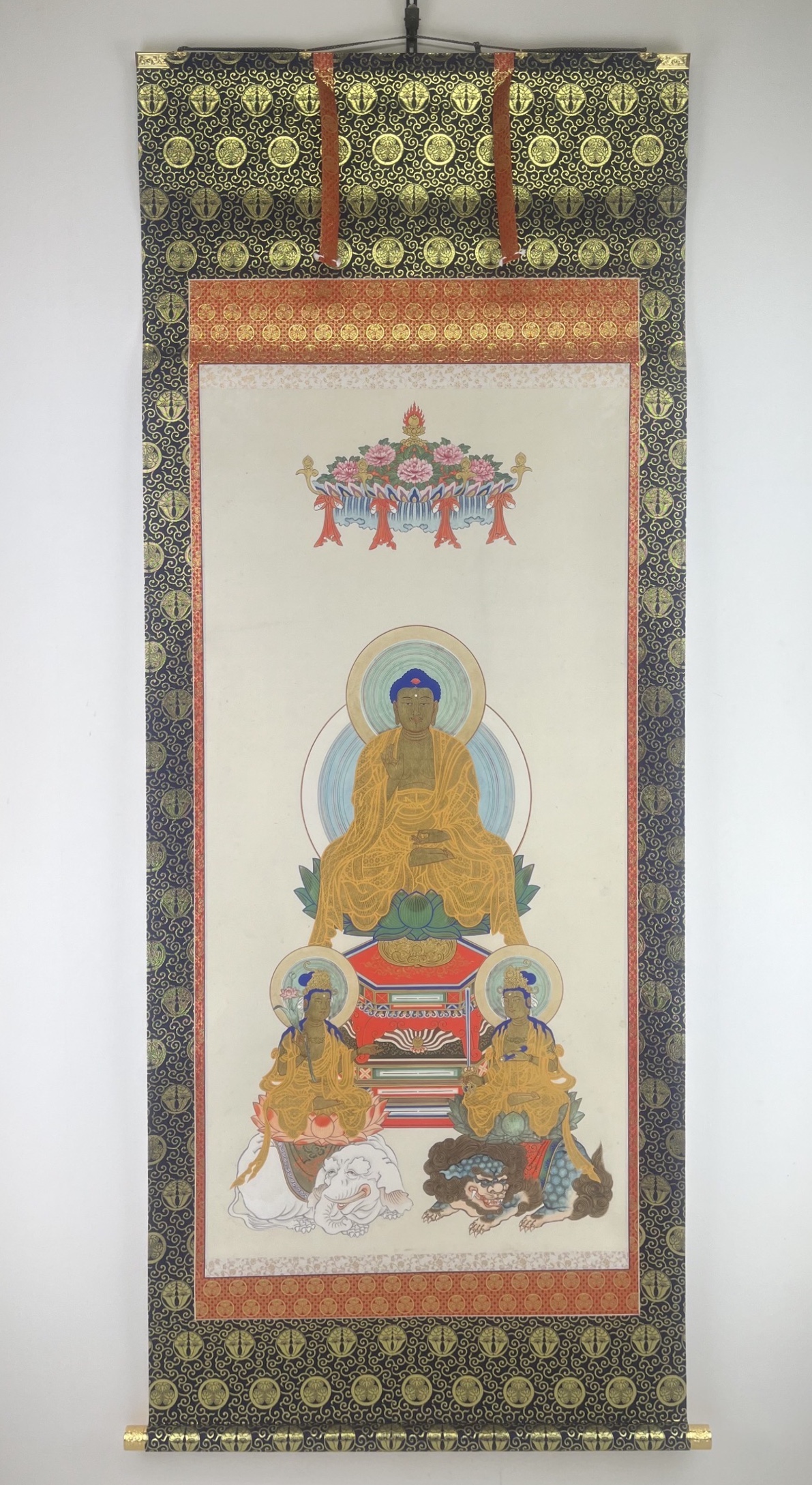 釈迦三尊図 - 創業130年｜表装・表具・掛軸 仙福南陽堂｜総本山四