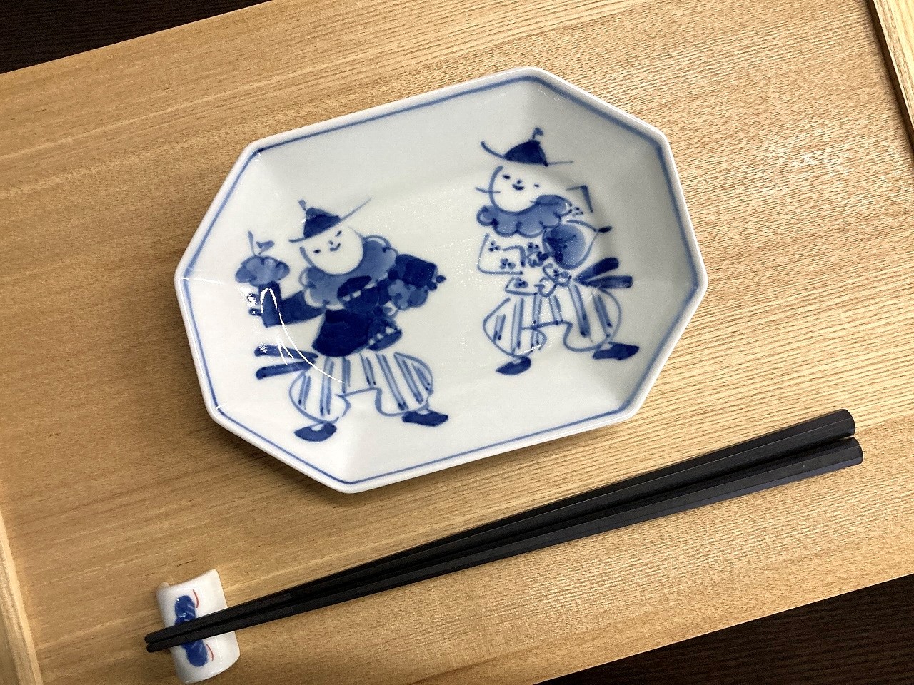 オランダ万才八角長角取皿 しん窯青花