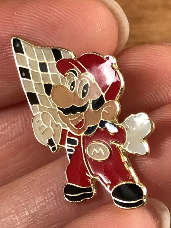 Nintendo Of America Super Mario “Racing Flag” Pins スーパーマリオ
