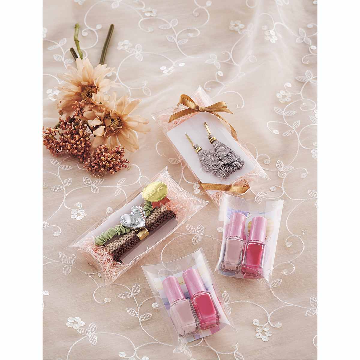 10枚】ピロー型ギフトボックス クリア 10[7.5]×6.4×2.5cm