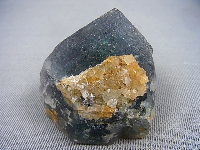 ナイジェリア産強蛍光フローライト原石 183.7g - パーフェクトストーン