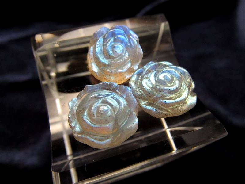 ◇希少！ローズ彫り◇透明度抜群！◇ブルーシラー！◇信念を貫く力