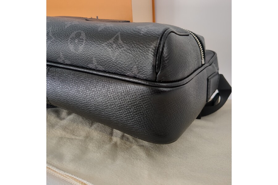 ルイ・ ヴィトン（LOUIS VUITTON）アウトドア・メッセンジャーPM