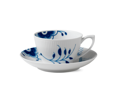 ブルーフルーテッド メガ カップ&ソーサー 280ml|ロイヤル