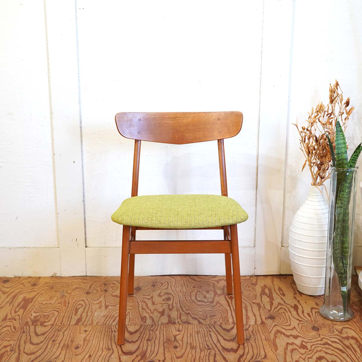 デンマーク ヴィンテージ ダイニングチェア グリーン 北欧 中古 赤 縞