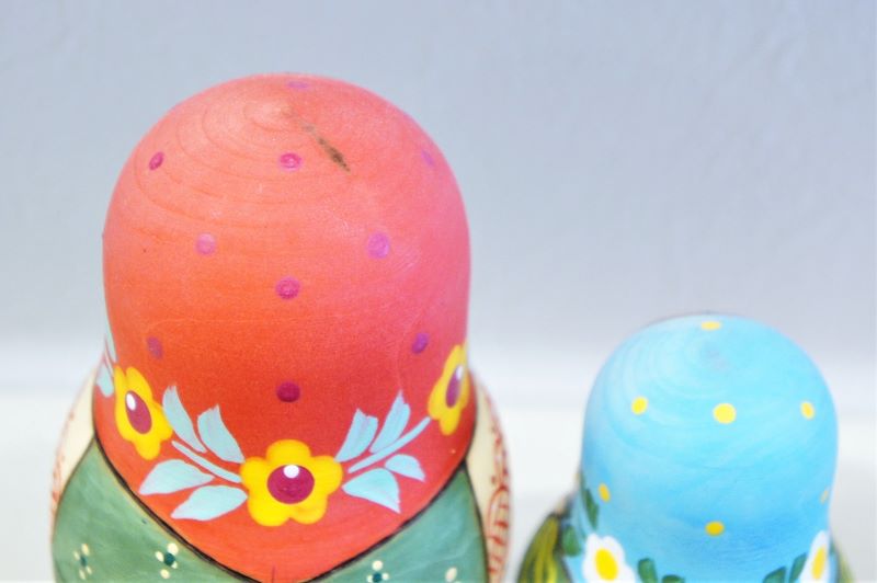 リーザ作 ウッドバーニング マトリョーシカ 5ピース ＜農家の家族＞/12cm