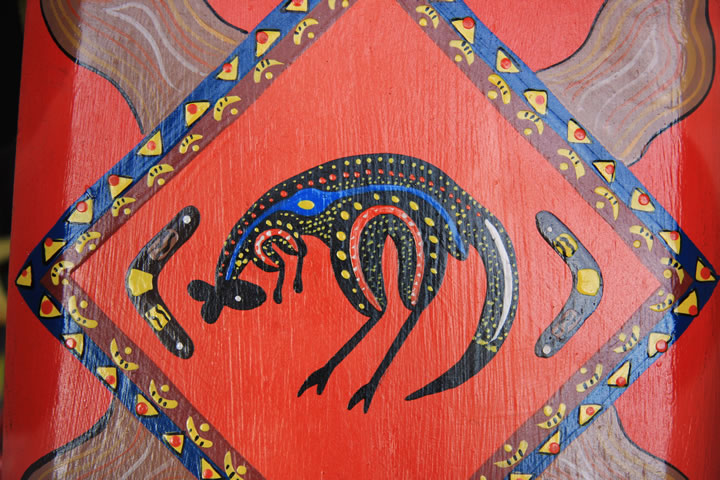アボリジナルアート カンガルーとブーメラン