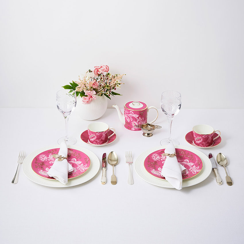 ワンダーラスト トンキン プレート20㎝ ピンク|WEDGWOOD公式オンライン