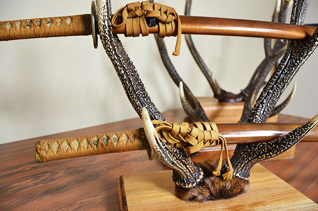 鹿の角　台座付き 鹿の角・台座付オブジェ【送料込み】 | <遠野市場> 岩手の名産 通販