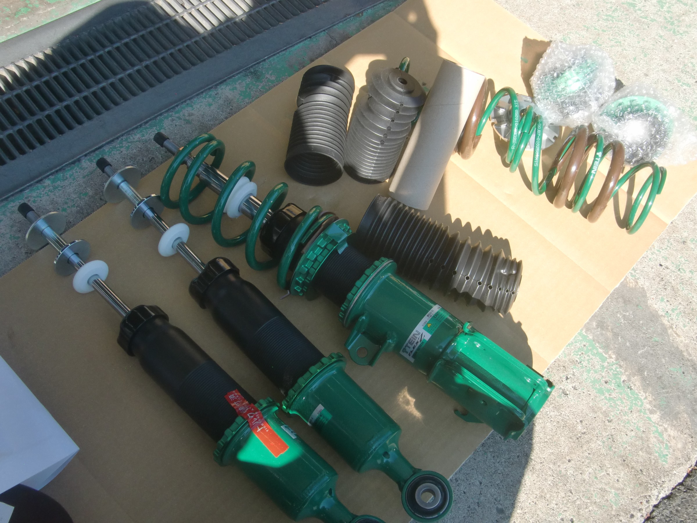 MH35型ワゴンR、車高調のお取り付け＆アライメント調整！ | 店舗お