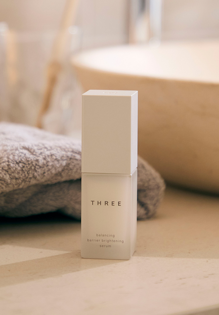 THREE（スリー）