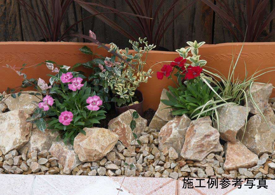 ガーデンロック登場 ! 美しい天然石 | タイルライフ アウトレット