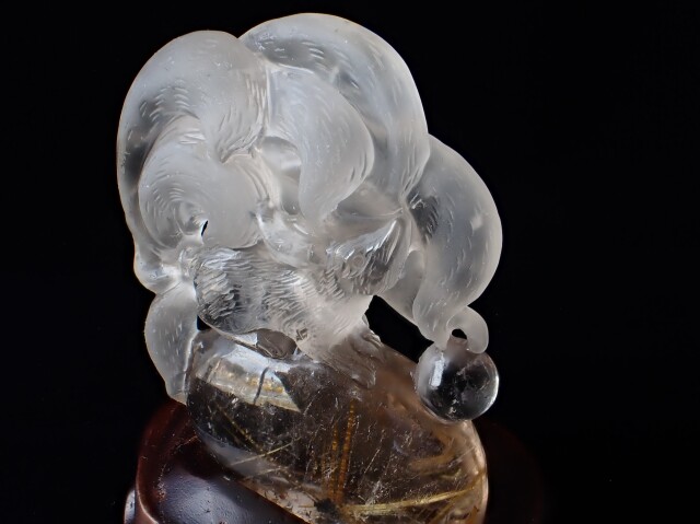 RE0654 【限定価格】 九尾の狐／太陽タイチンルチルクォーツ 70g