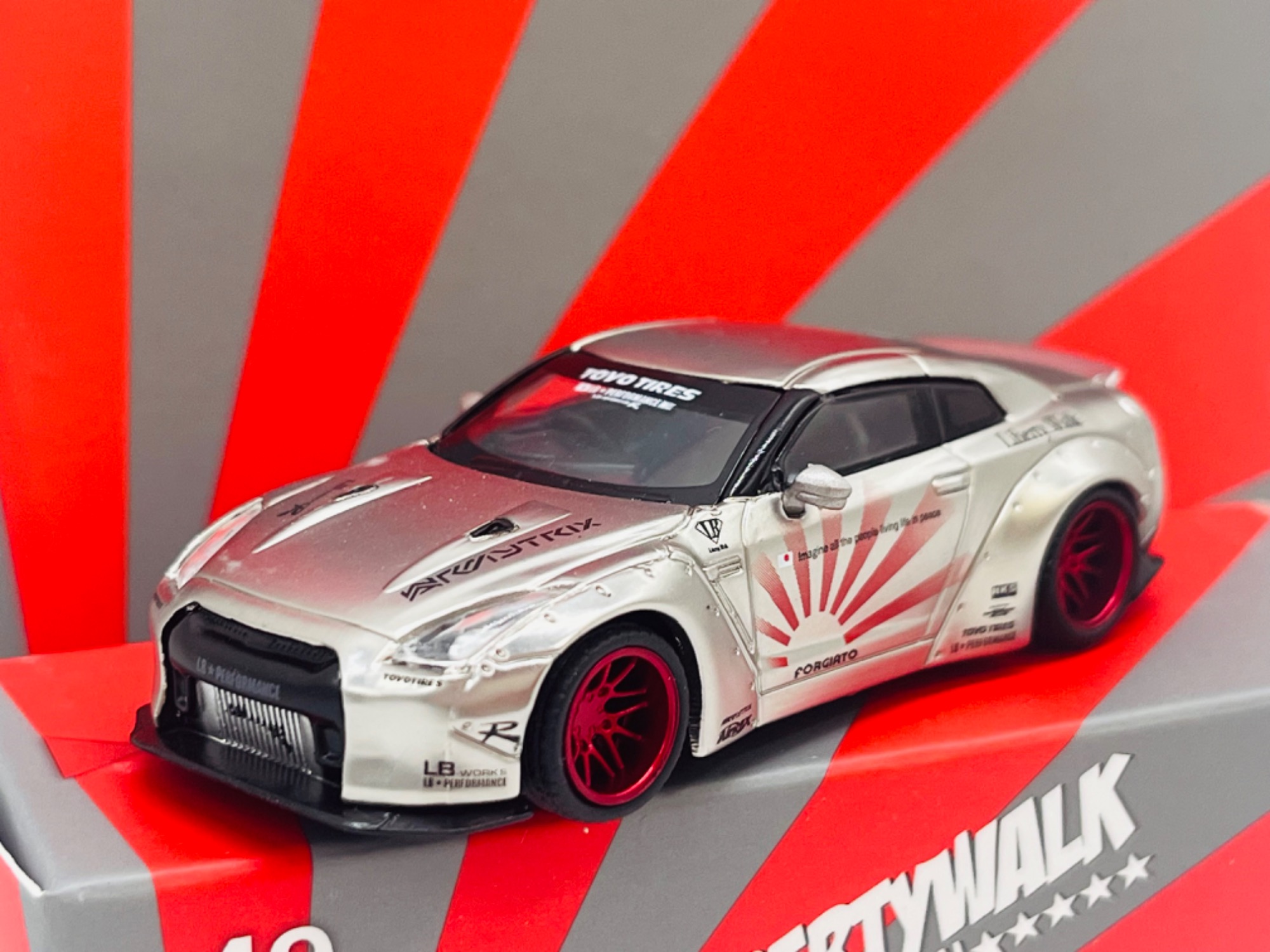 MINI GT トイザらス限定 リバティーウォーク GT-R ミニカー MINIGT