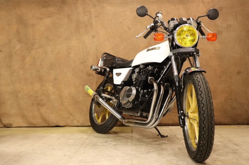 Z400FX パールホワイトのフェックス｜SOLD OUT｜旧車・絶版バイクなら