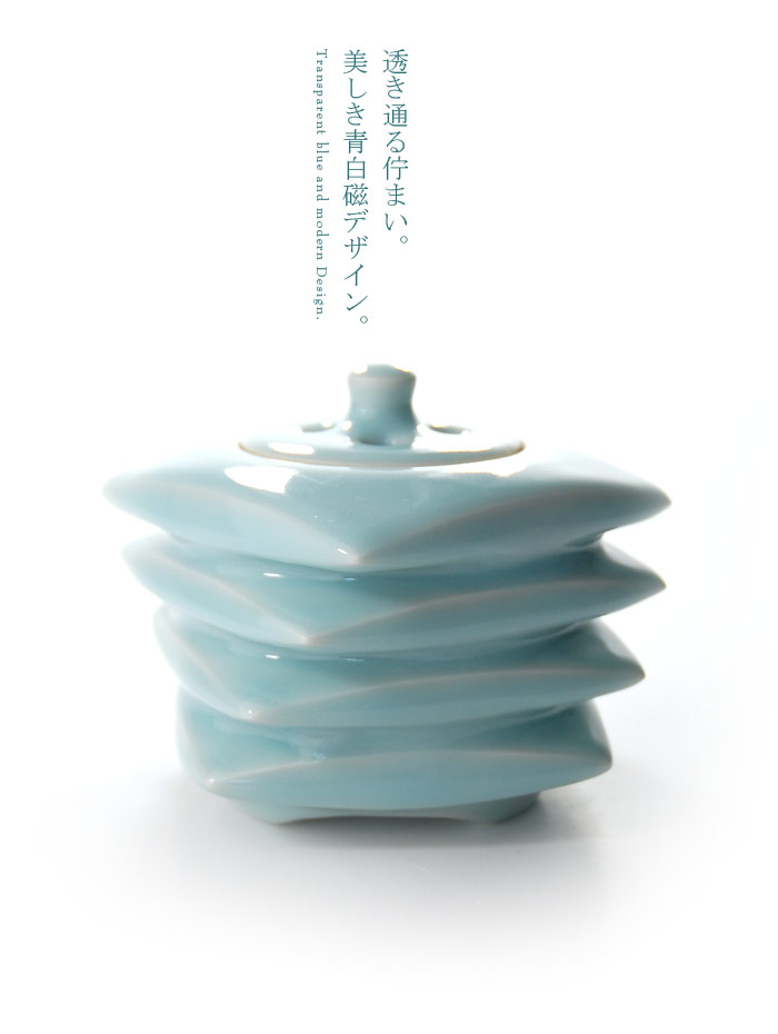 青白磁香炉 （木箱付） 作家「市川博一」
