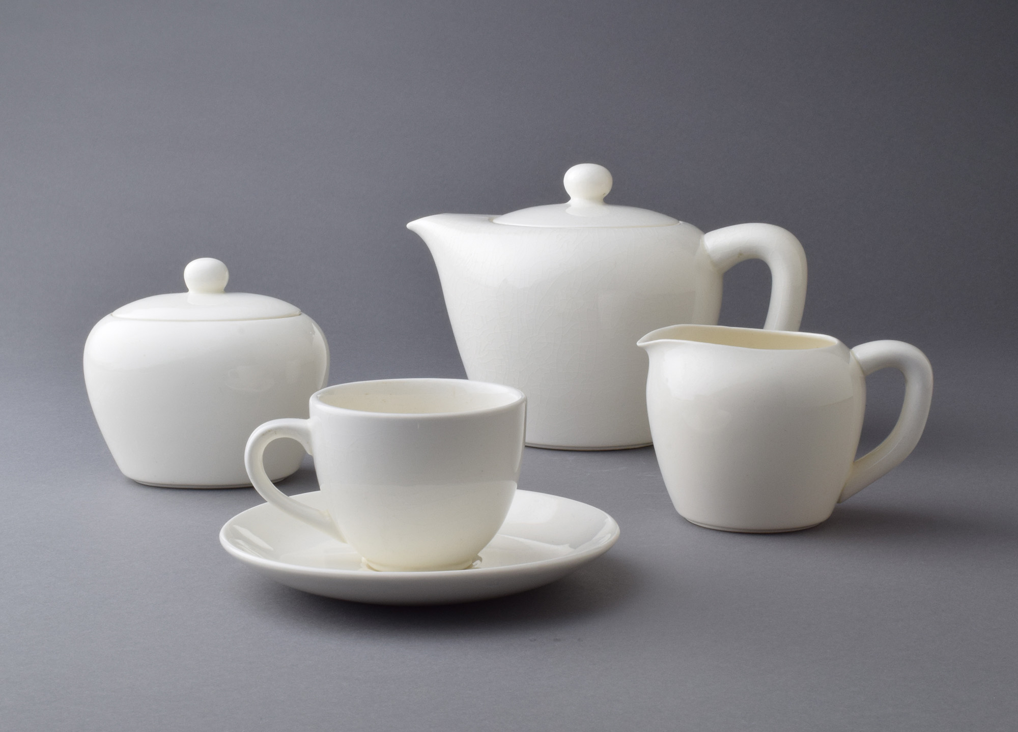 作品紹介「松村硬質陶器N型シリーズ」 – 柳宗理 ／YANAGI DESIGN ：柳