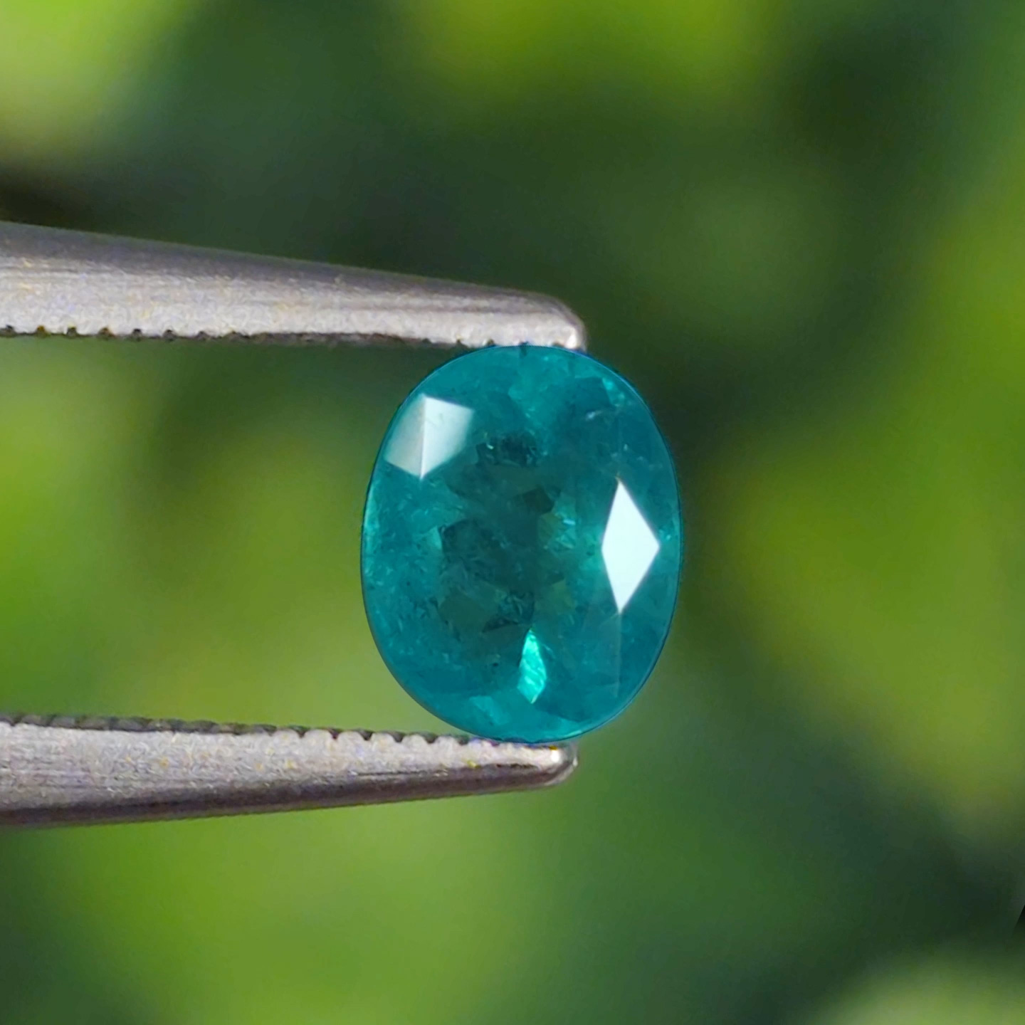 ブラジル産バターリャ鉱山非加熱パライバトルマリン0.37ct(GRS宝石鑑別