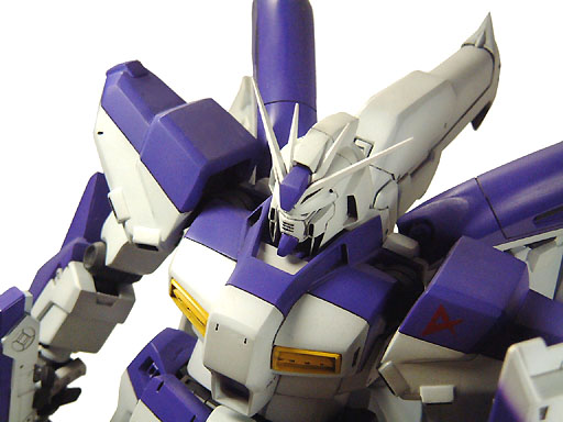 □1/100 Hi-ニュー ガンダム 完成品□