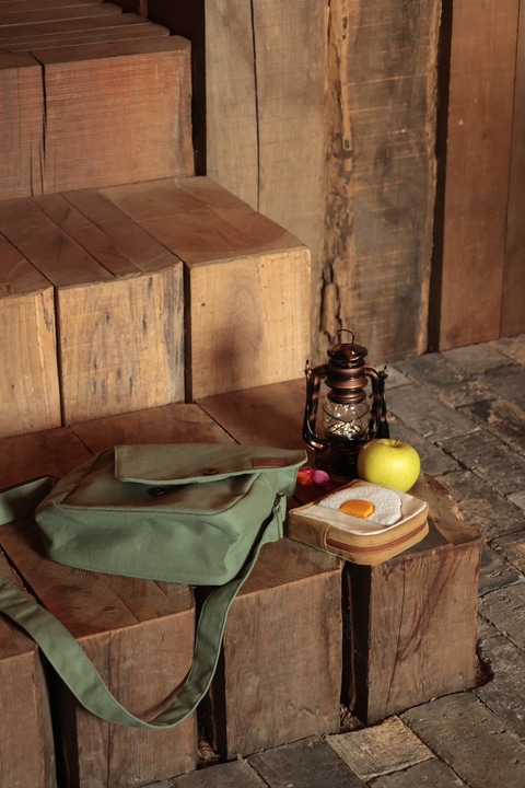 天空の城ラピュタ」パズーのなんでも入る魔法のカバンが10月28日に発売