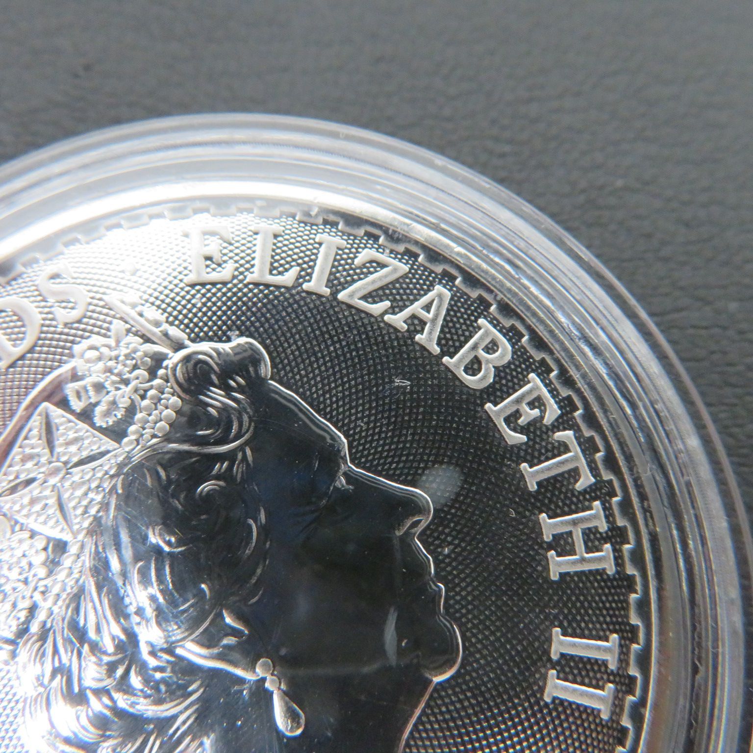 8355-9□イギリス□ブリタニア銀貨□1オンス(1oz)□2021年□999