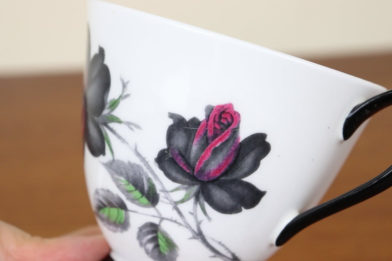 ロイヤルアルバート マスカレード デュオ カップ＆ソーサー イギリス