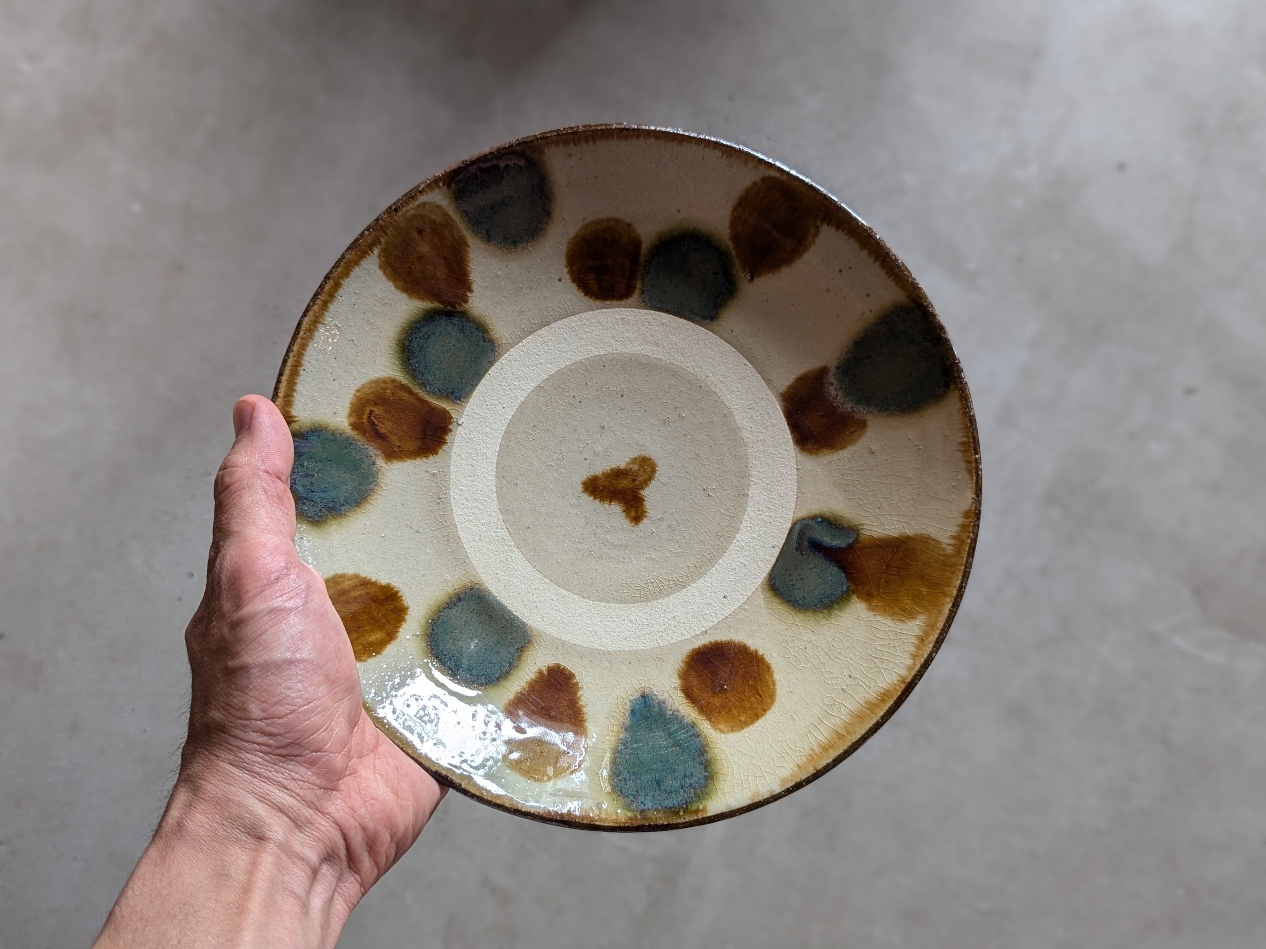 やちむん 7寸皿（三彩・3色） | 勝窯 | inoya | Basic Life Store