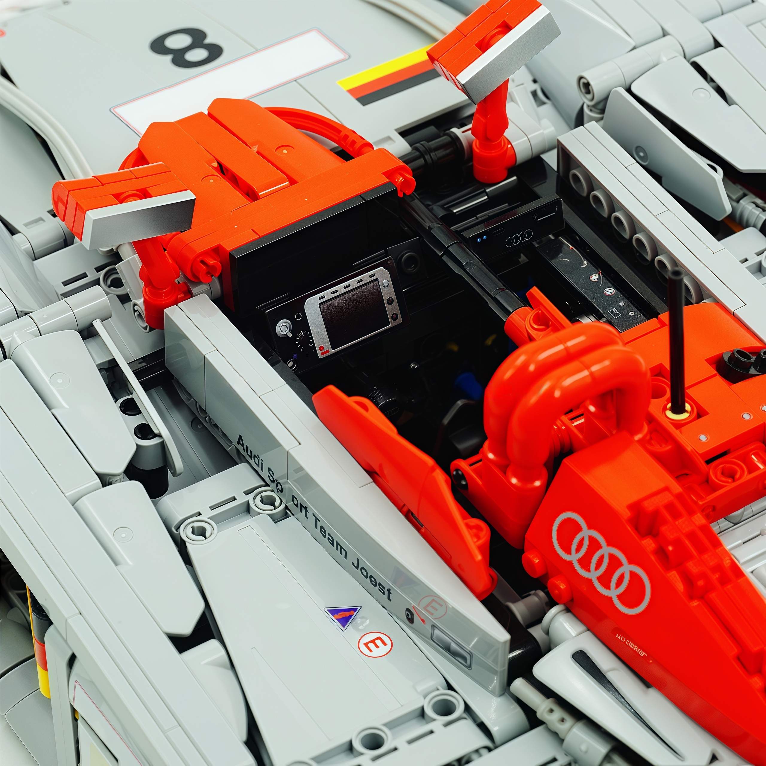 1:8 Audi R8 LMP 2000 | Remote Controlled | Genuine Authorization